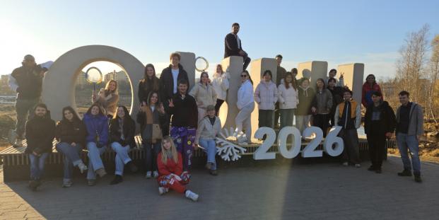 ESN Oulu event participants in Ainolan puisto in April 2026. Picture taken by Usama Raheel.